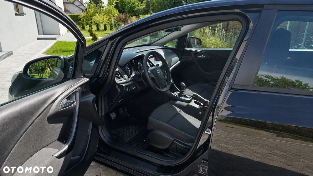 Opel Astra 1.4 T Sport EU6 - 17