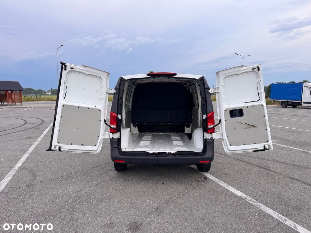 Mercedes-Benz Vito - 10