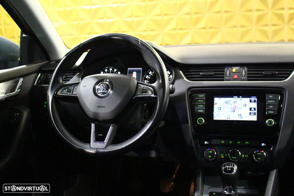 Skoda Octavia 1.6 TDI Sportline Pack - 15