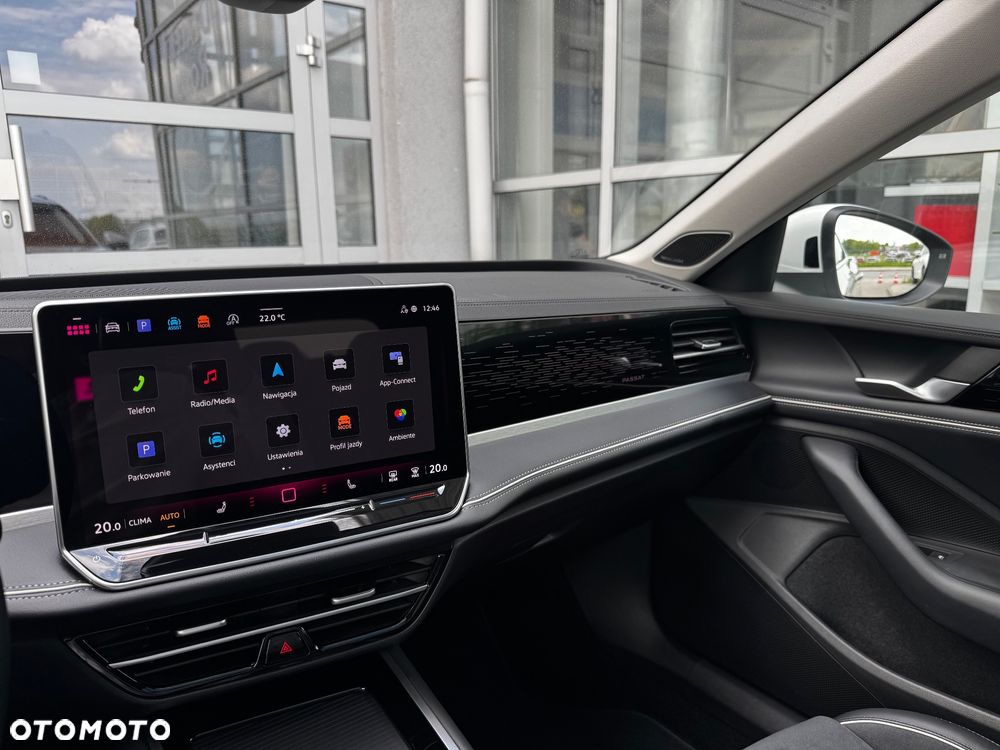 Volkswagen Passat Variant 2.0 TDI SCR Elegance DSG - 17