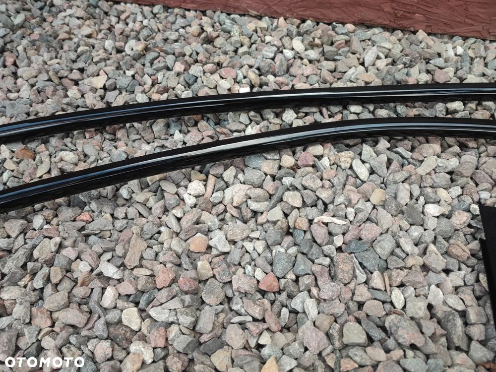 BMW E46 SEDAN ORYGINALNY KOMPLETNY KOMPLET LISTEW OZDOBNYCH SCHADOW-LINE / CZARNY WYSOKI POŁYSK / GLANZSCHWARZ M-PAKIET W DOBRYM STANIE O NR. 51 13 2 695 281 / 51 13 2 695 282 / 51 34 2 695 290 / 51 34 2 695 289 / 51 33 2 695 284 OEM W DOBRYM STANIE - 24