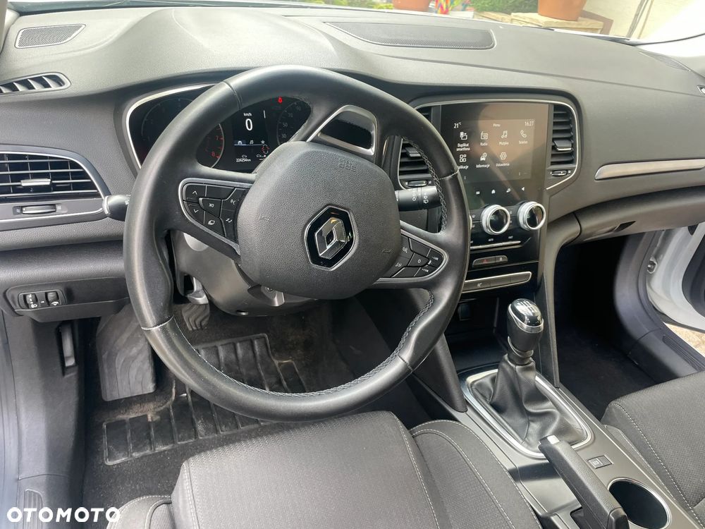 Renault Megane 1.0 TCe Zen - 5