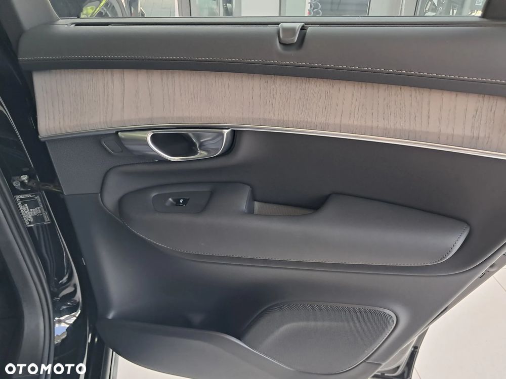 Volvo XC 90 B5 B AWD Ultra Dark 7os - 20