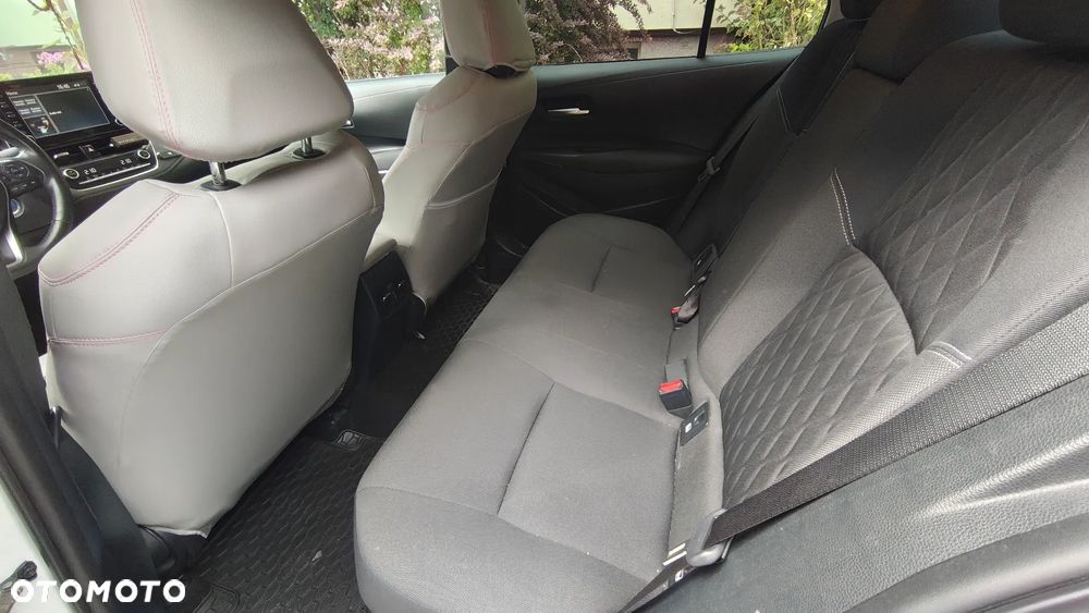 Toyota Corolla 1.8 Hybrid Comfort - 7