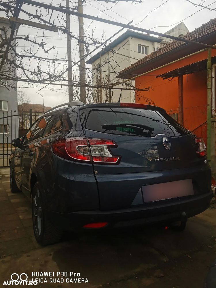 Renault Megane ENERGY dCi 130 Start & Stop Bose Edition - 2