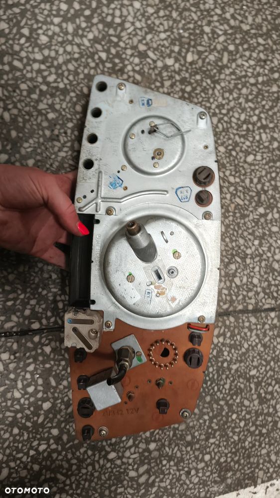 Licznik prędkościomierz Mercedes w124 w123 w201 MB190 diesel Mercedes 814-817 kaczka - 7