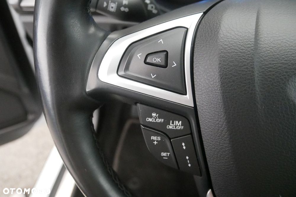 Ford Mondeo - 31