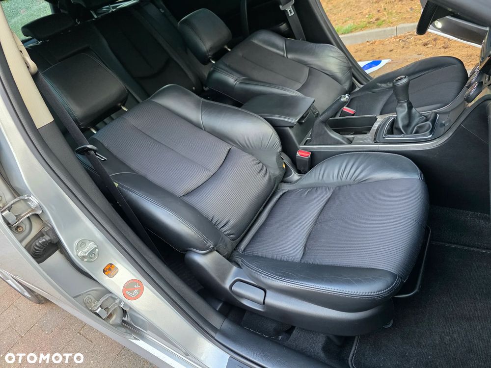 Mazda 6 Sport 2.2 CD DPF Dynamic - 27