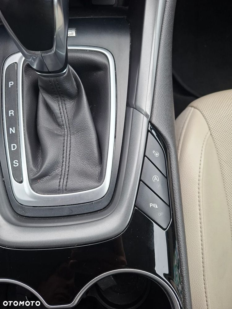 Ford Mondeo 2.0 TDCi Titanium PowerShift - 15