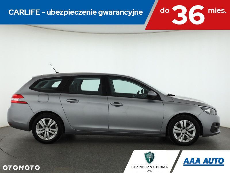 Peugeot 308 - 8