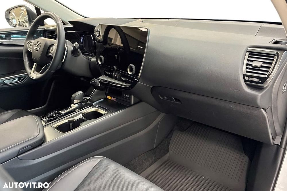 Lexus Seria NX 350h AWD CVT HEV Business - 14