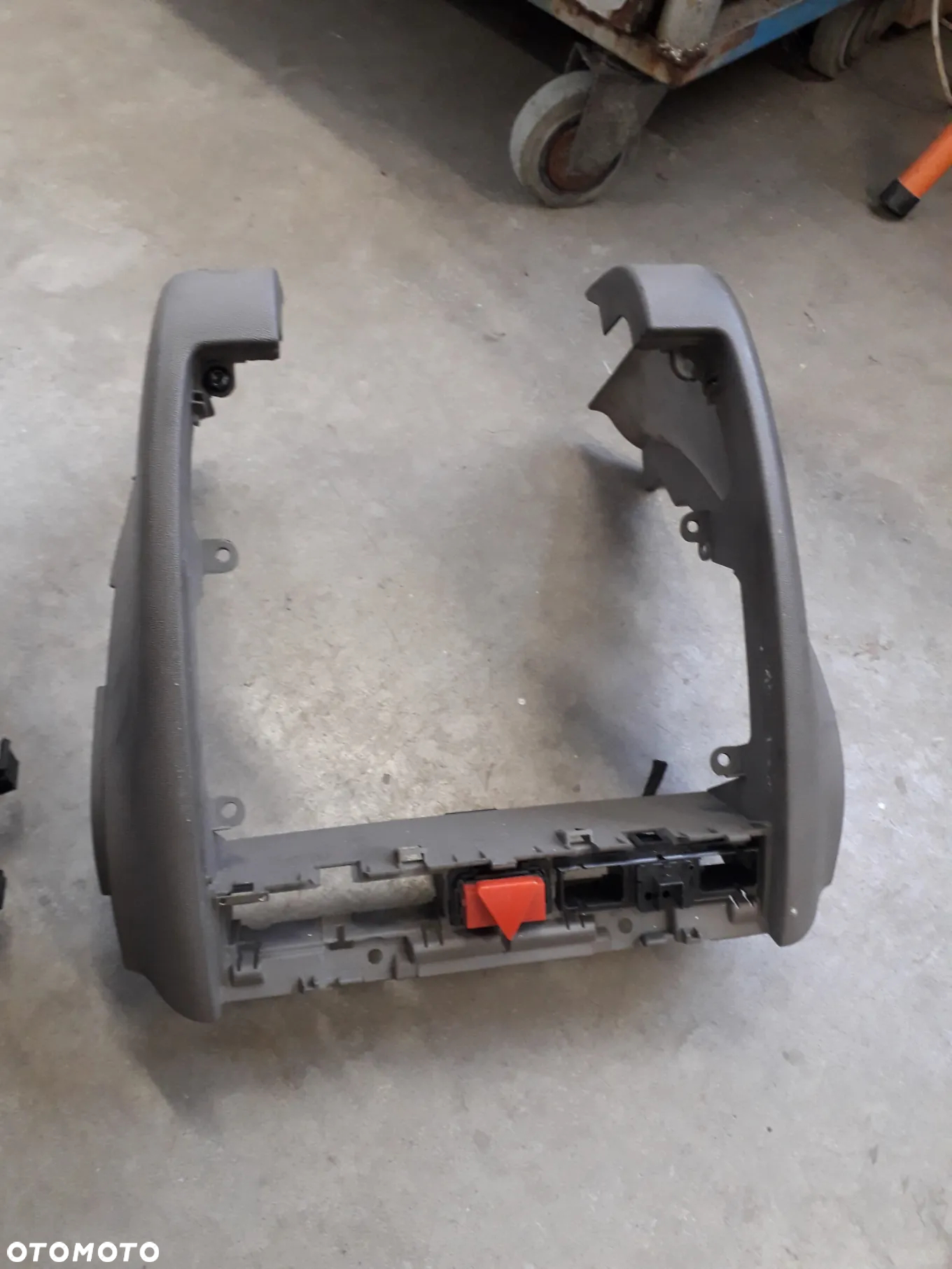 ramka radia 2din 8L0858005A A3 8L 1.6 lift - 3