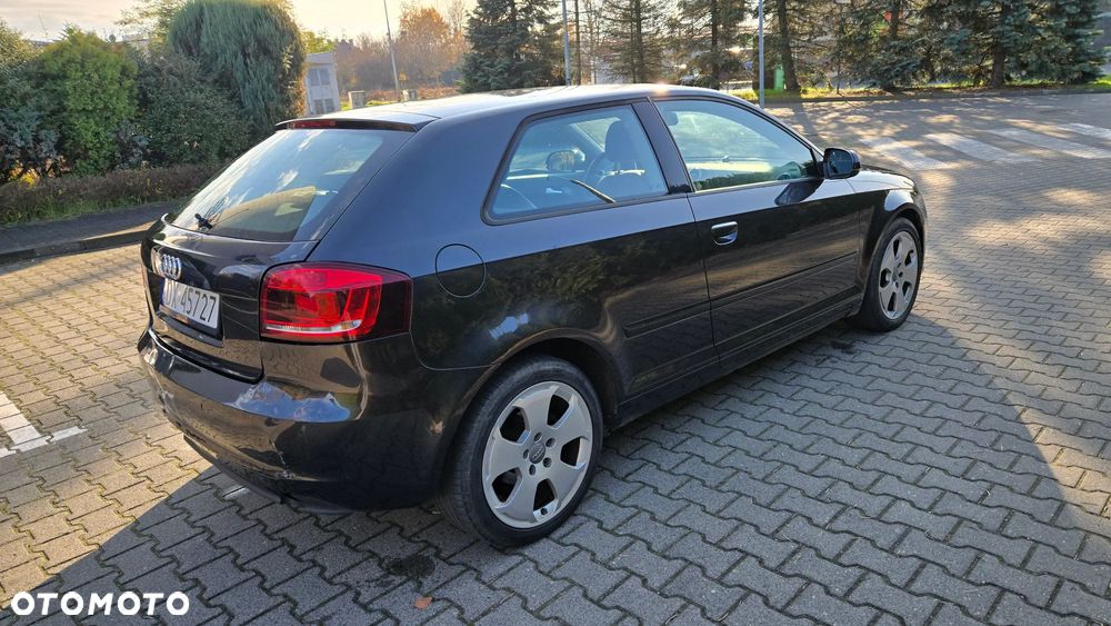 Audi A3 3-drzwiowe 1.6 TDI Ambition - 5