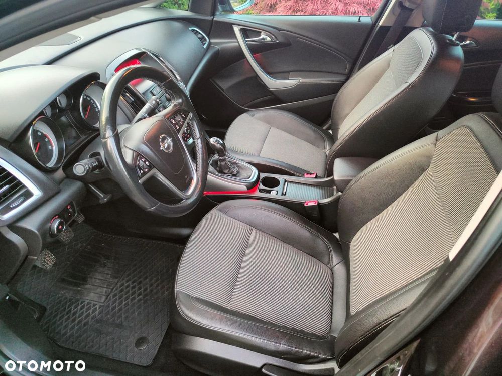Opel Astra 1.4 Turbo - 9