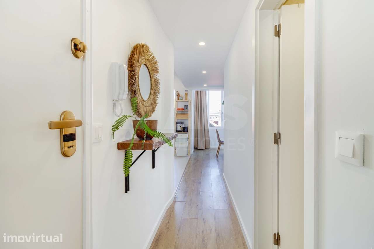 Apartamento T2 no Centro Histórico de Almada, junto à Casa da Cerca - Grande imagem: 2/18