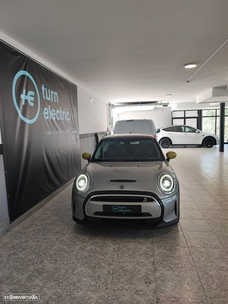 MINI 3 Portas Cooper SE - 4