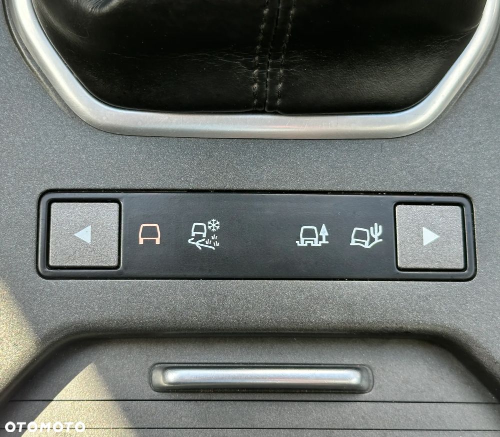 Land Rover Range Rover Evoque - 22