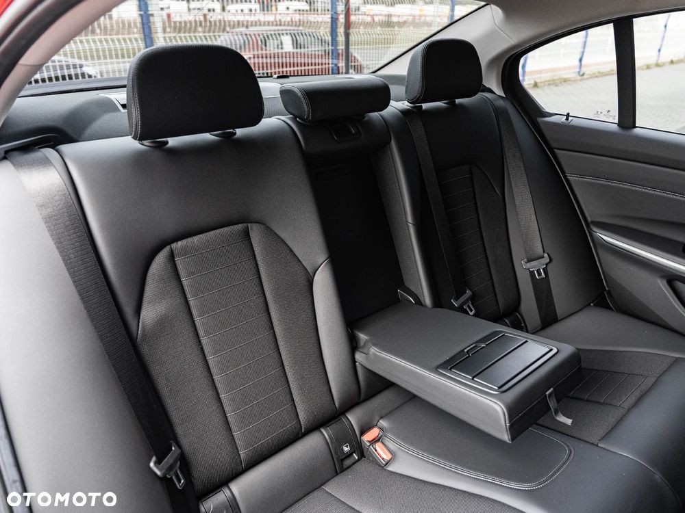 BMW Seria 3 330e Advantage sport - 27
