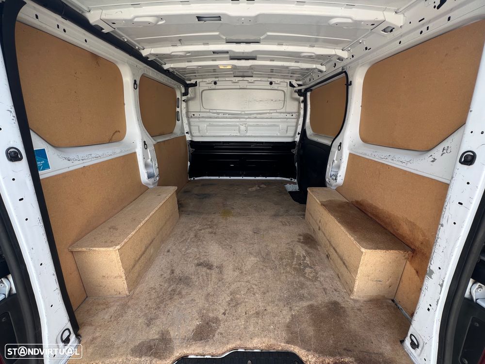 Renault Trafic - 11
