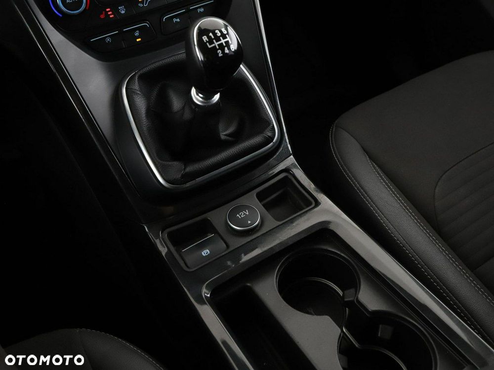 Ford Kuga 1.5 EcoBoost 2x4 Titanium - 28