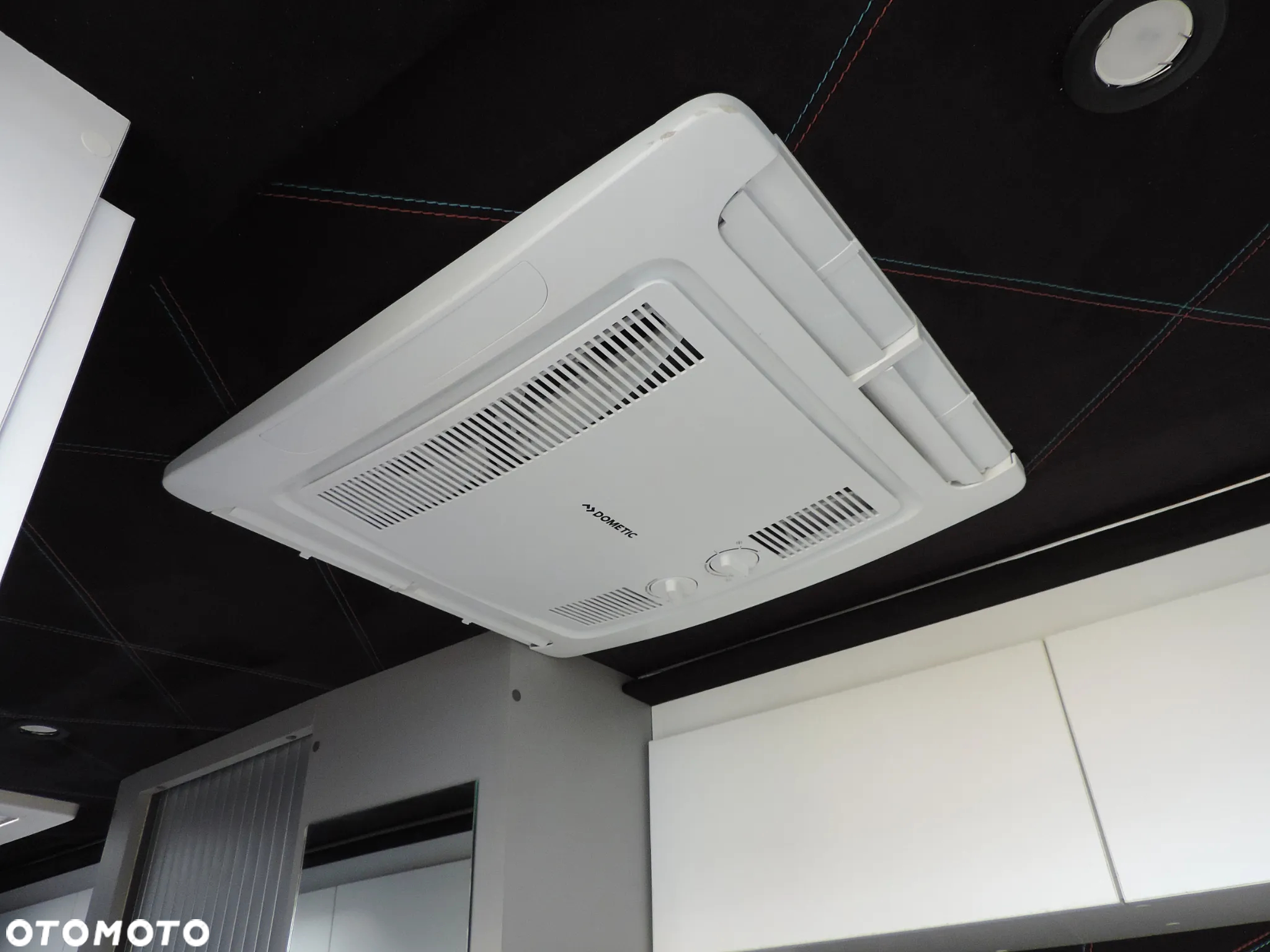Mercedes-Benz Sprinter Campervan 4 os. Klima Postojowa VIP Napęd przedni - 14