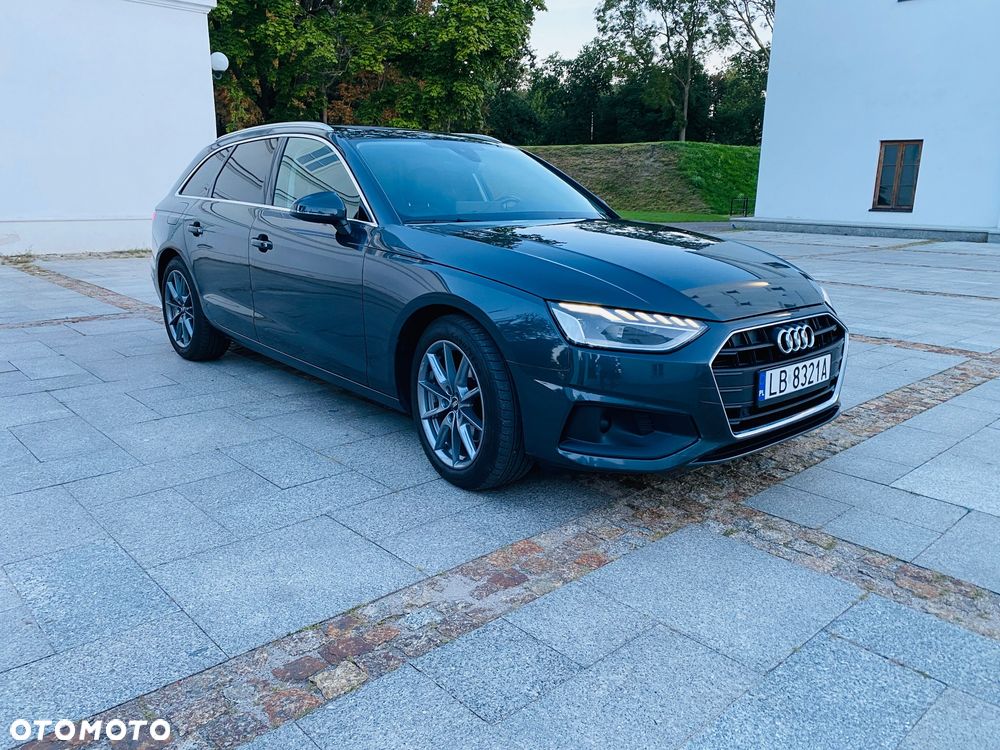 Audi A4 Avant 30 TDI S tronic - 2