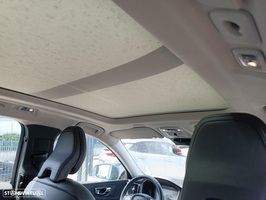 Volvo XC 60 2.0 T8 PHEV Momentum AWD - 10