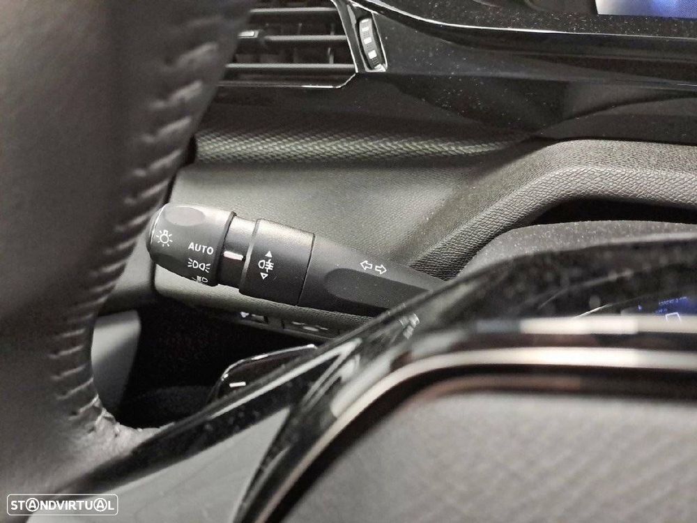 Peugeot 308 1.2 Hybrid Style e-DCS6 - 14