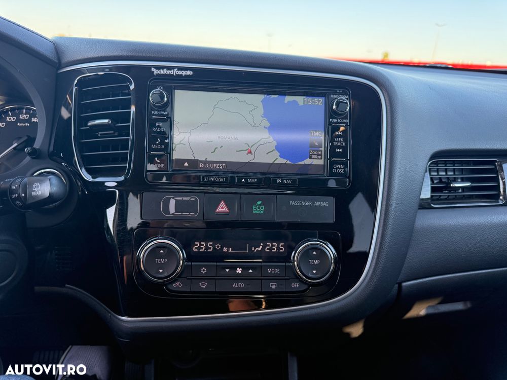 Mitsubishi Outlander 2.2 DI-D 4WD Automatik Diamant Edition+ - 25