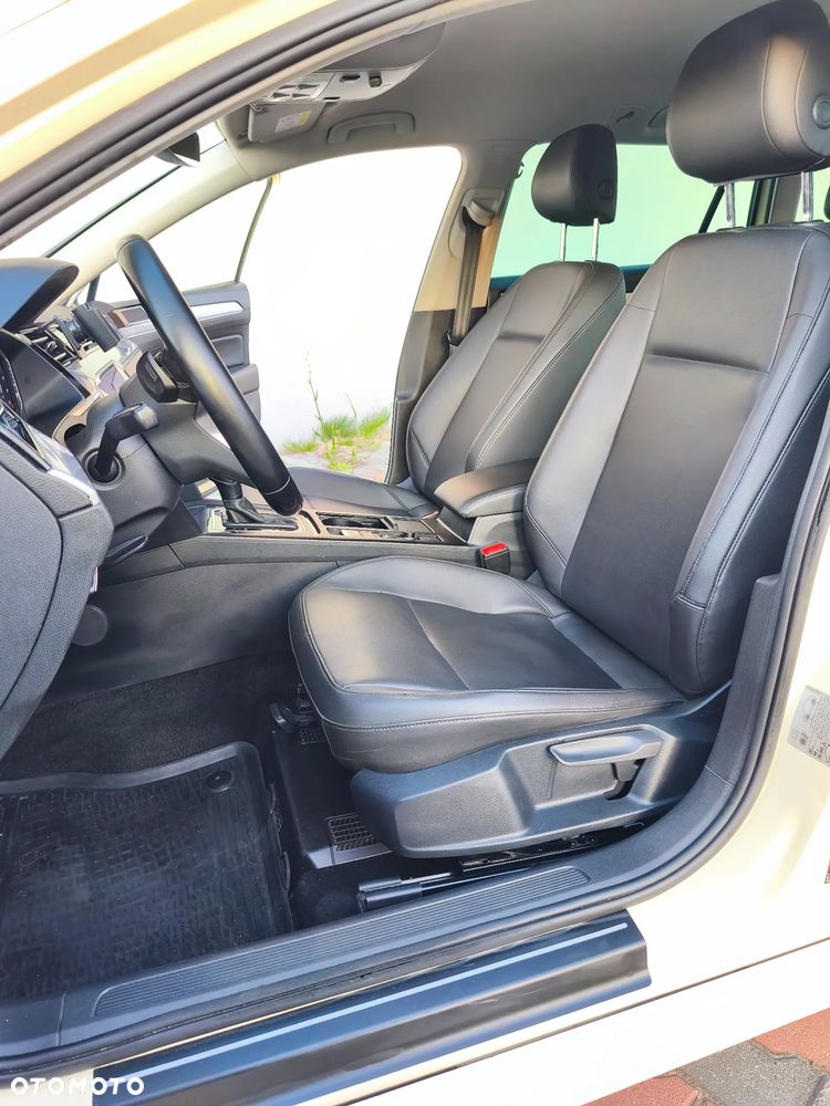 Volkswagen Passat 2.0 TDI SCR DSG Business - 6