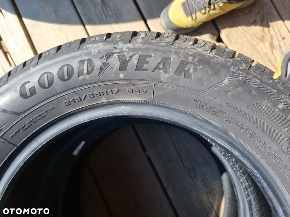 Opony Goodyear ULTRAGRIP PERFORMANCE + SUV 215/65R17 99v 2023r,7,7/6.7 super - 12