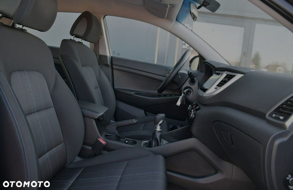 Hyundai Tucson 1.7 CRDI BlueDrive Classic 2WD - 12