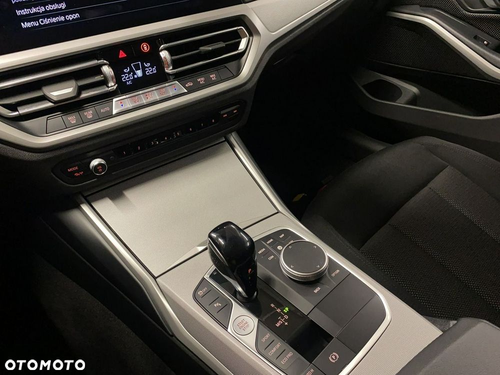 BMW Seria 3 - 35