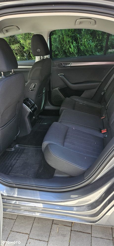 Skoda Superb 2.0 TDI SCR Style DSG - 15