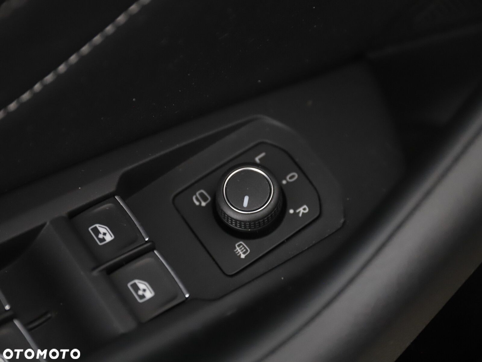 Volkswagen Arteon 2.0 TDI 4Motion R-Line DSG - 23
