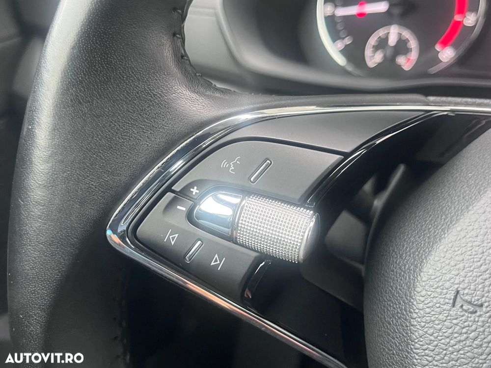 Skoda Octavia 1.5 TSI Ambition - 11