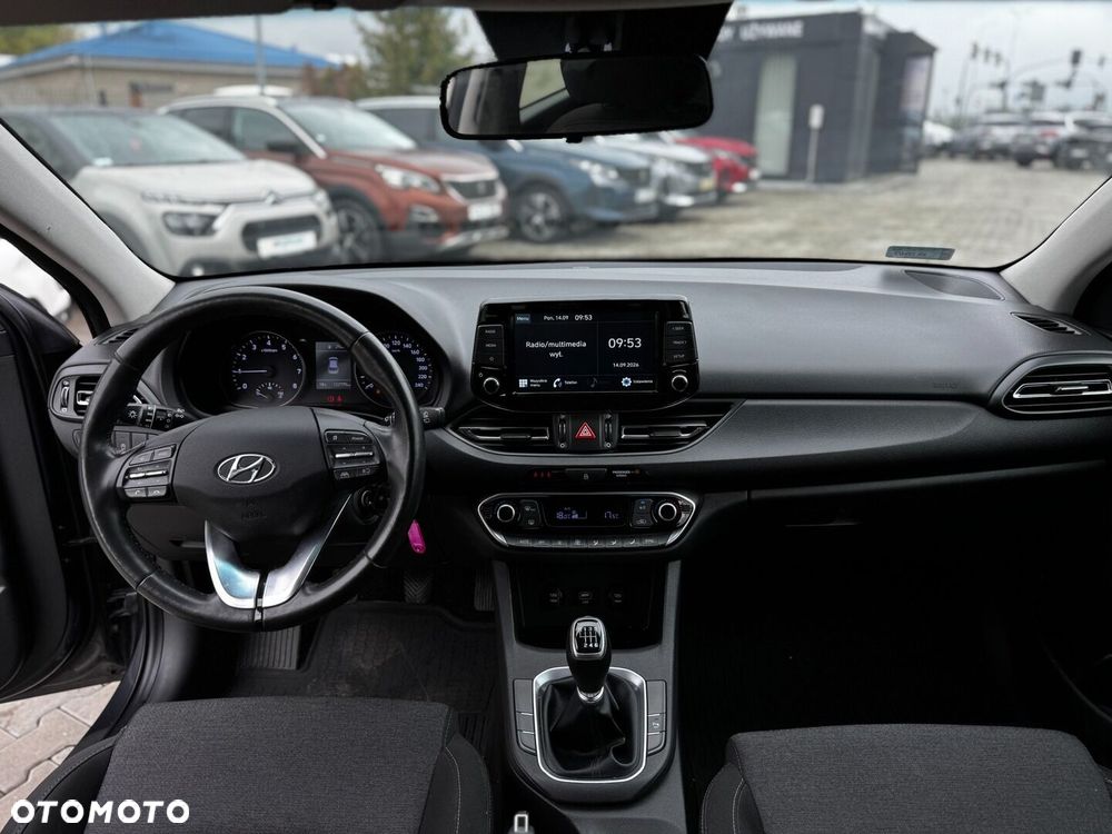 Hyundai i30 1.5 DPI Smart - 13