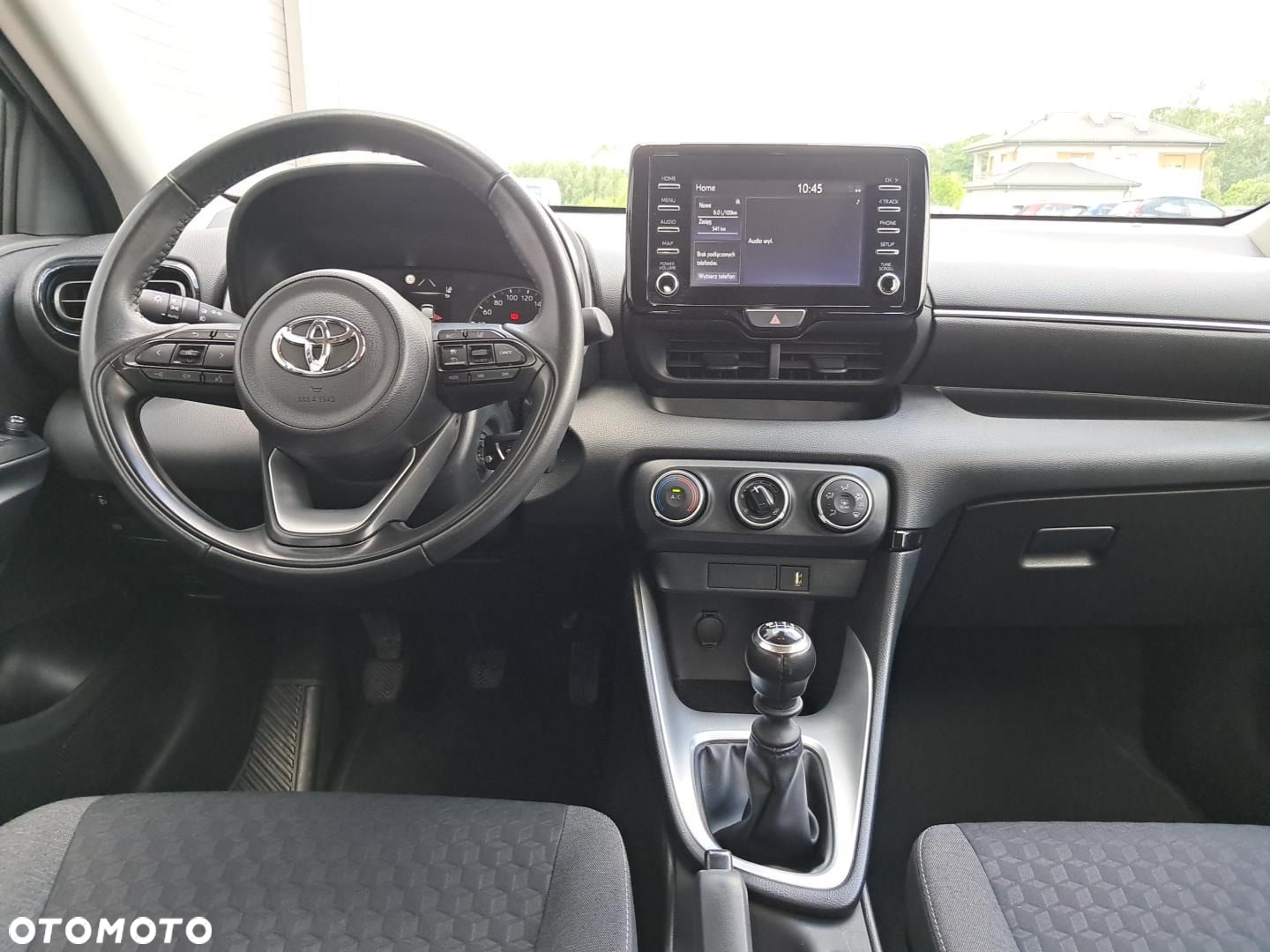 Toyota Yaris - 15