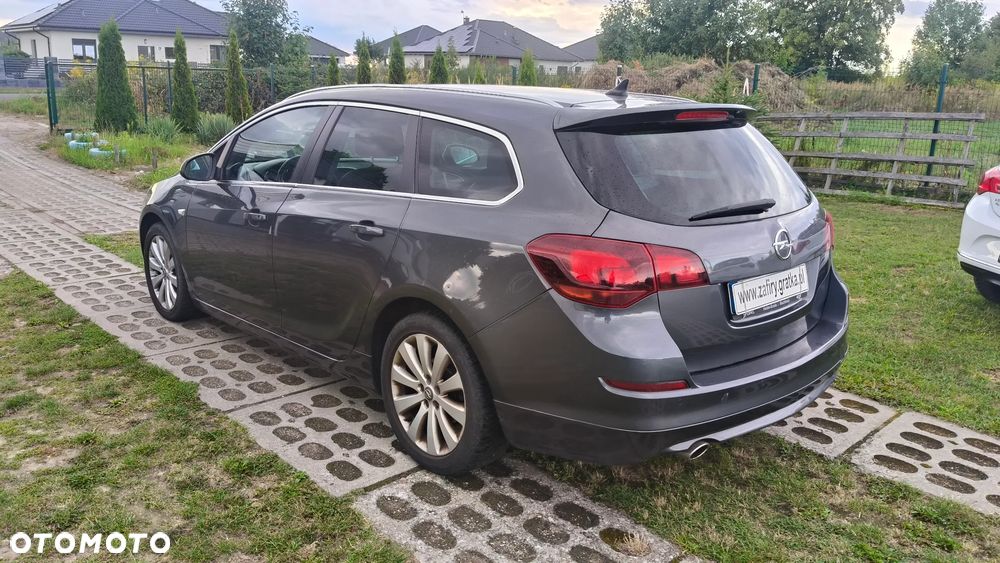 Opel Astra 1.4 Turbo Cosmo - 8