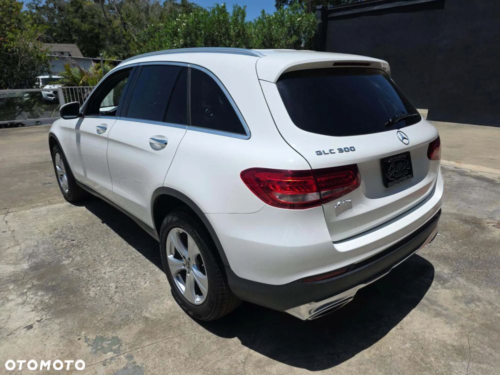 Mercedes-Benz GLC - 2