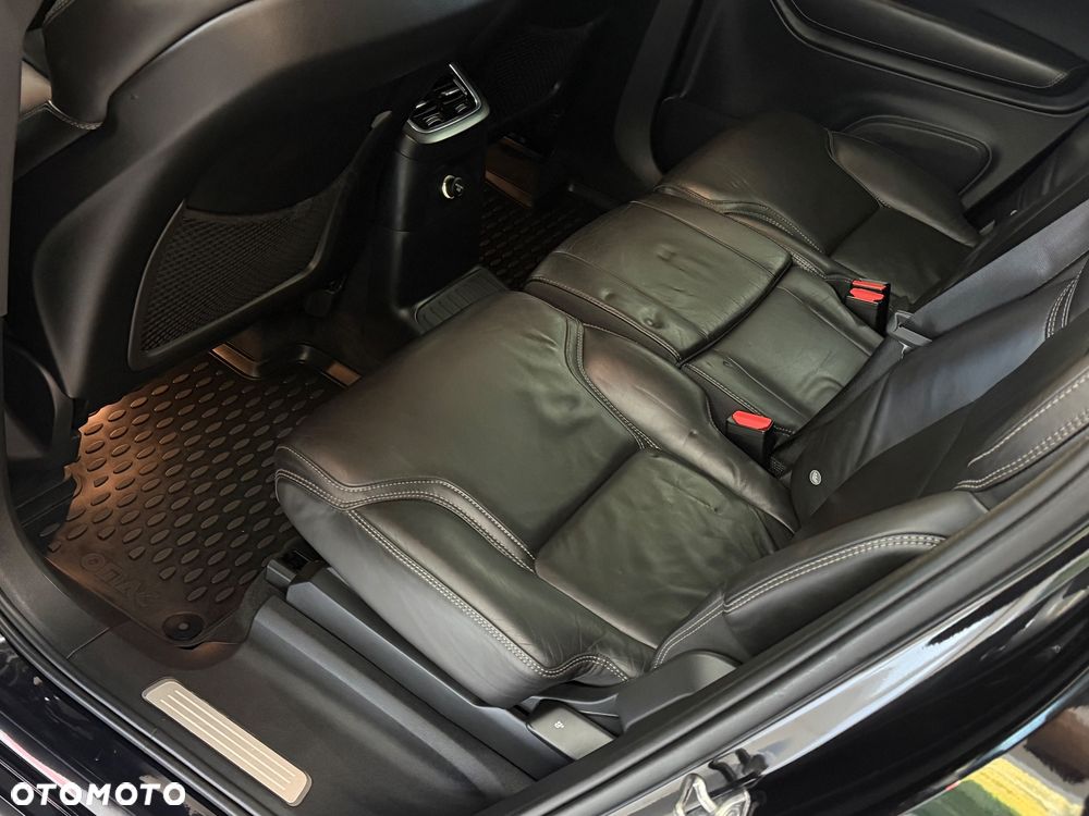 Volvo XC 90 - 25