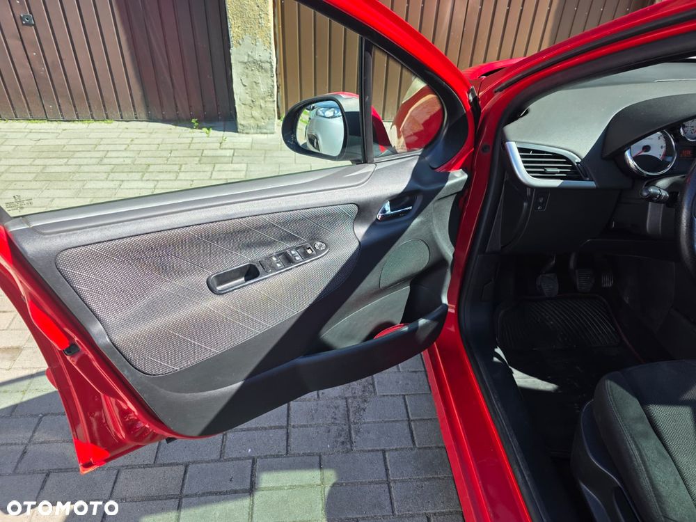 Peugeot 207 1.4 - 15