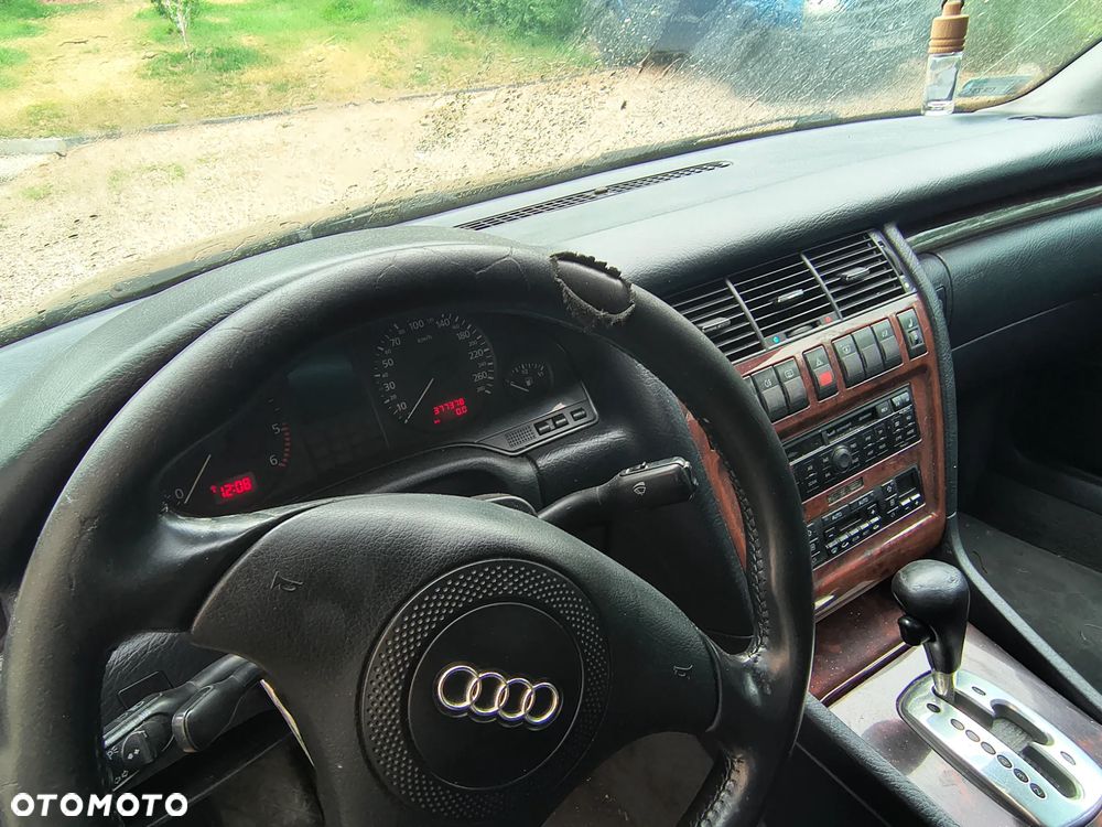 Audi A8 2.5 TDI Tiptronic - 5