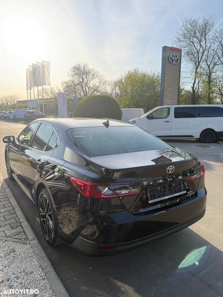 Toyota Camry 2.5 HEV Luxury - 7