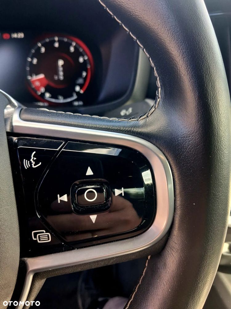 Volvo S60 T4 R-Design First Edition - 10