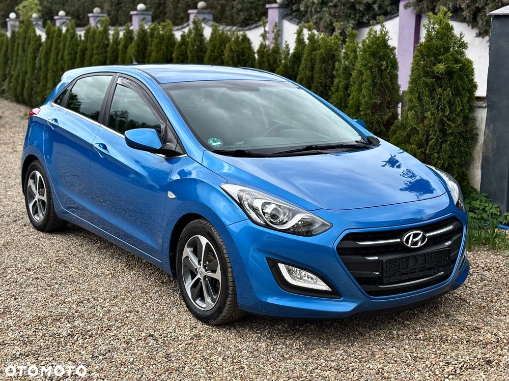 Hyundai i30 blue 1.6 GDI YES Gold - 2