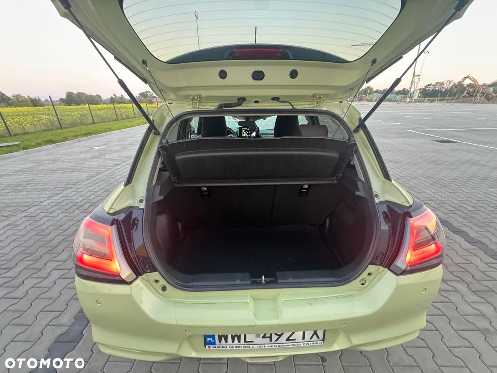 Suzuki Swift 1.2 Dualjet SHVS Premium Plus CVT - 8
