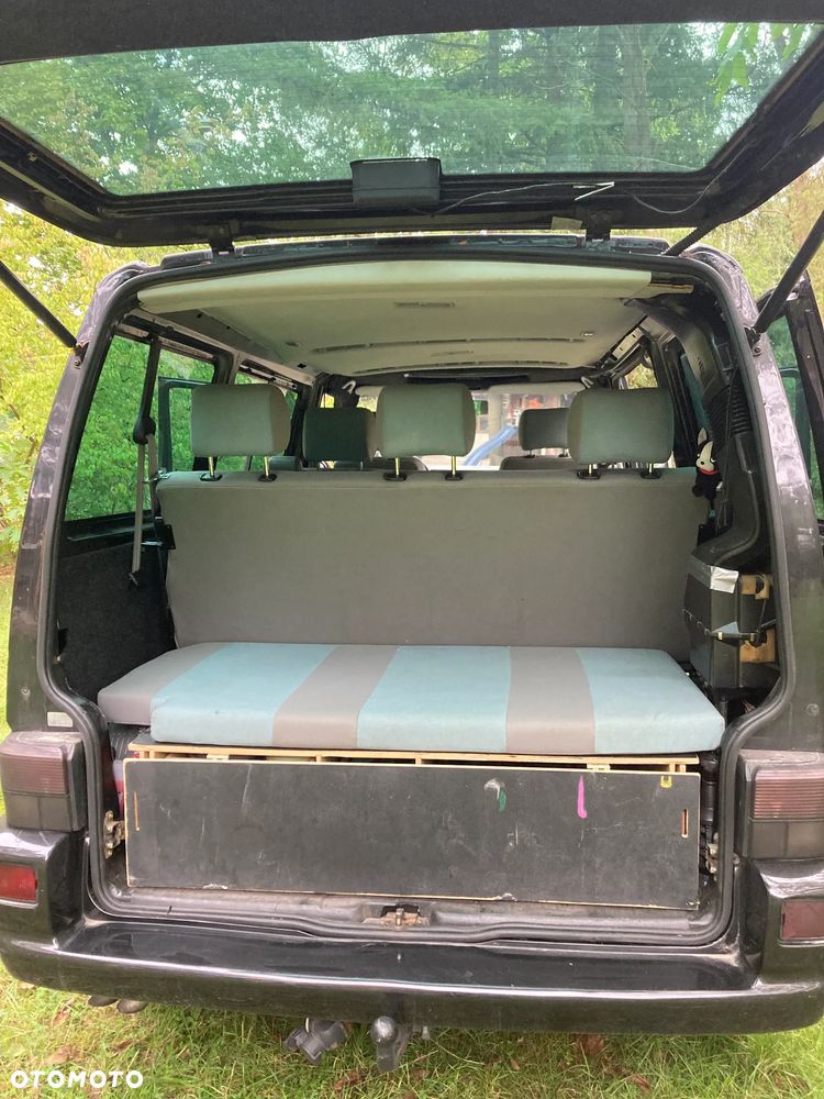 Volkswagen Multivan Standard - 4
