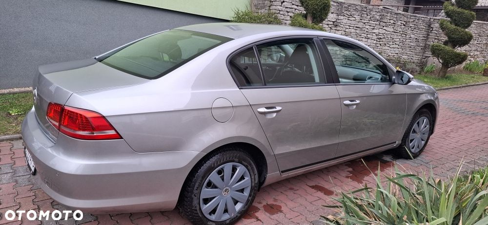 Volkswagen Passat - 7