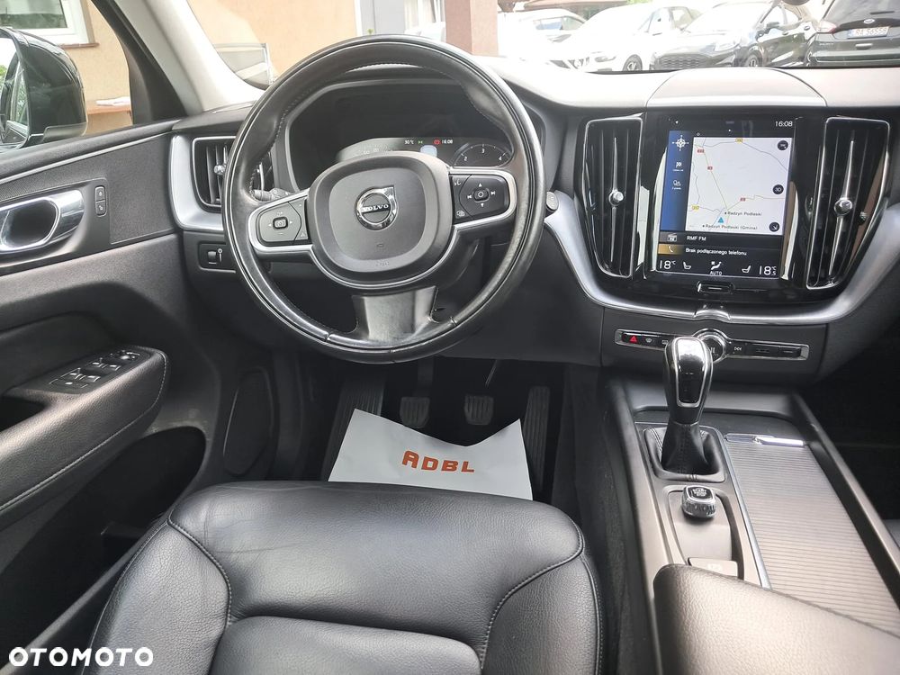Volvo XC 60 D3 Drive-E Momentum - 9
